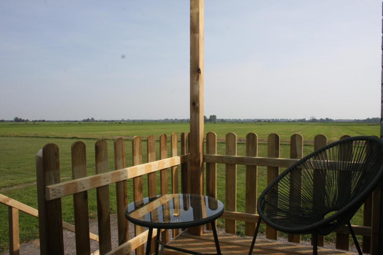 Boerenchalet Dirk, Minicamping De Grutte Earen Burum Exteriör bild